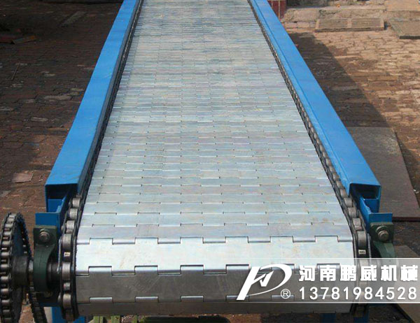 根據(jù)物料特性如何正確選擇輸送機？