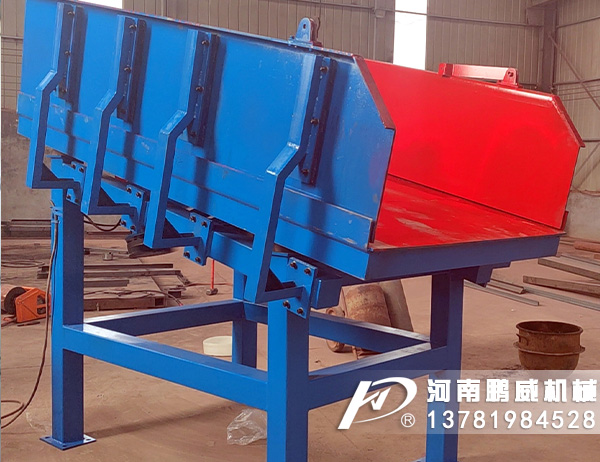 如何解決振動放礦機臺板與電機底座構件振裂的問題？